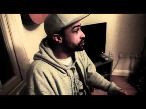 DEE GREEN, DATKID, JINXSTA JX - THE LIVING ROOM 1