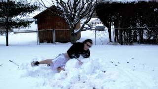Yung Turd on the snowman dropkick