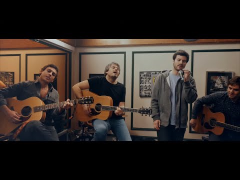 Despistaos - El primer paso ft. Taburete (Videoclip Oficial)