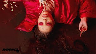 DEJANDO IR Lyrics English Translation