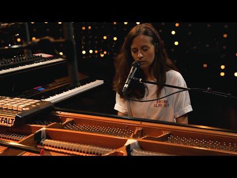 Hania Rani - Ghosts (Live on KEXP)