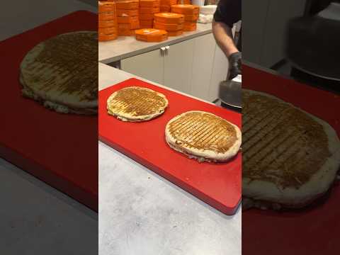 I’m Full, But I Eat #asmrfood #asmrsounds #cheese #food #halal #toast #toastup #trending #asmrvideo