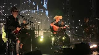 NEEDTOBREATHE Live: Testify -- Acoustic (iPhone XS Max Stereo 4K 60fps Concert Video)
