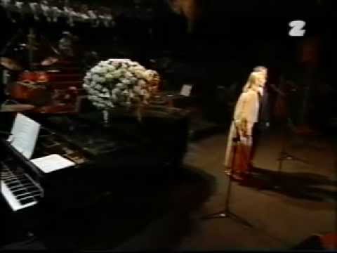 1. Niebieska patelnia - Irena Wiśniewska i Miki Obłoński - 40 lat Piwnicy pod Baranami