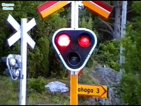 BOAHAGA Railway Crossing in Sweden (Karlskrona - Ronneby) (1998)