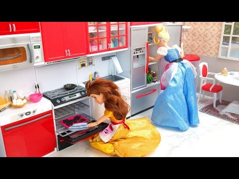 Cinderella Barbie Kitchen Cooking Toy Pancakes سندريلا باربي المطبخ Cinderela Barbie boneca Cozinha