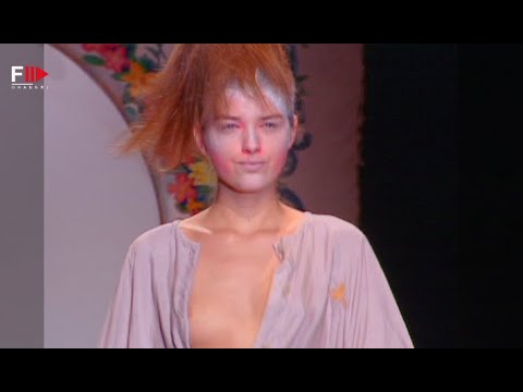 Vintage in Pills VIVIENNE WESTWOOD Spring 2005 - Fashion Channel
