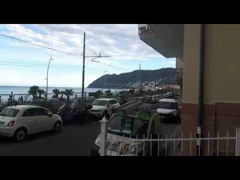 Treno a Laigueglia  (SV )