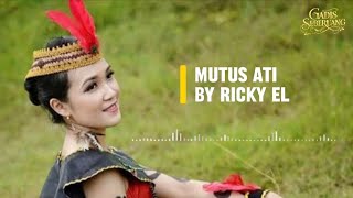Download lagu MUTUS ATI - RICKY EL | COVER LAGU DAYAK IBAN | LAGU DAYAK TERBARU | LAGU DAYAK VIRAL TIKTOK mp3