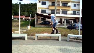 preview picture of video 'Gustavo e Andre andando de bike e patins em Blumenau - SC'