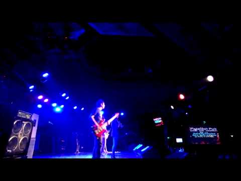 Event+Walk Away Showroom Band