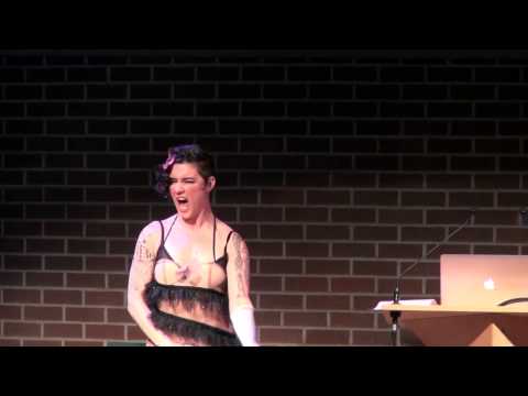 Lola  Frost: Le Bump 'N' Grind