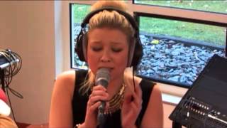 Moya - Come And Get It (live @ Roodshow)