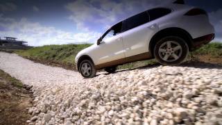 Cayenne Off Road: Porsche Experience Centre Silverstone