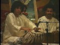 Tabla: Ustd Zakir Hussain