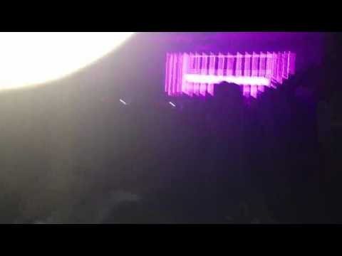 Marcus Shossow spinning Coldplay's Paradise