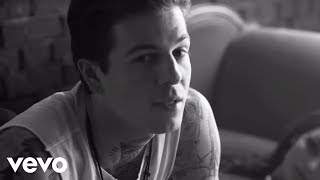 The Neighbourhood - Sweater Weather (Official Music Video)