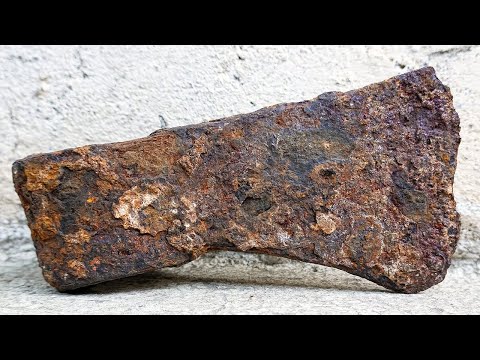 Restoration Rusty Axe - Eaten by the Earth
