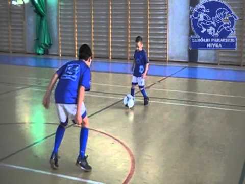 Nożyce KROK5 - EKS Kolektyw Radwanice - podstawy piłki nożnej