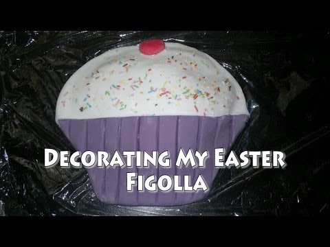 Decorating my Easter Figolla ( Traditional Maltese Sweet )
