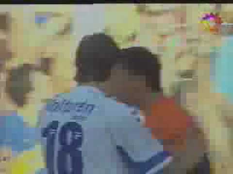 Peratta le ataja un penal a Schelotto