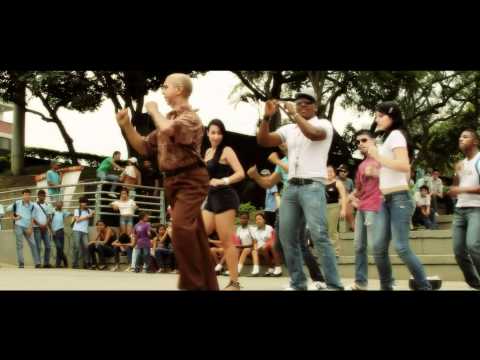 BIEN PEGAITO  CJ  CASTRO OFICIAL VIDEO RT