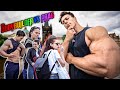 Stehen Prags Frauen auf große Muskeln?💪🤔 Bodybuilding Umfrage