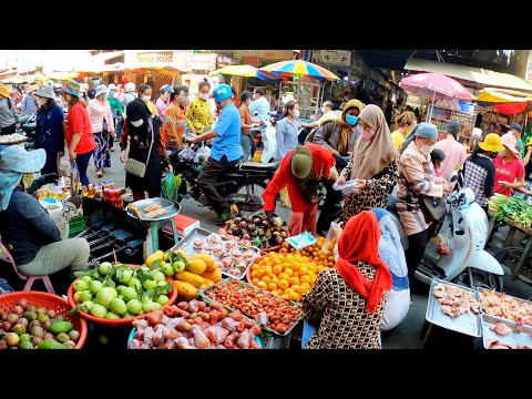 Busy Morning Market at Phsar Chrang Chamreh, Cambodian Muslims Market @ Km 7, Phnom Penh