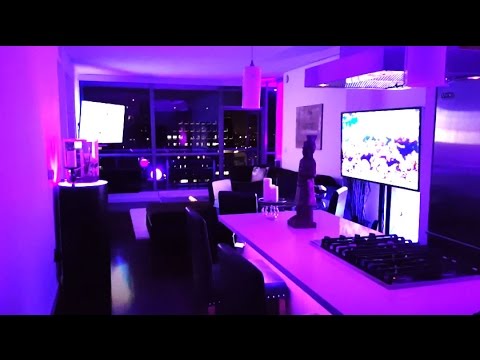 Philips Hue 20 Lights AWESOME Demo in Luxury High Rise  - MUST SEE!!!