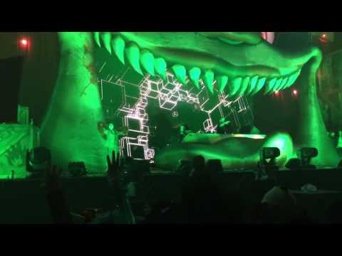 Steve Angello (Live) Wide Awake - Tom Staar Vs. Still Young