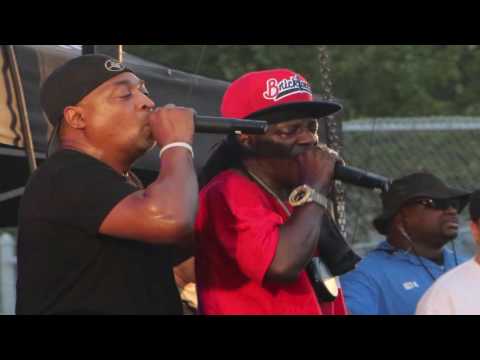 Shut 'em down - Public Enemy with DJ Chuck Chillout