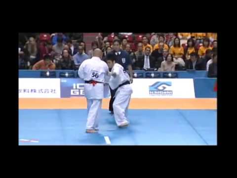 Carlos Castro vs Yuzo Suzuki - 9th World Open Karate Tournament 2007 Kyokushin