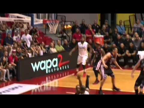 Alex Abreu #11 de los Santeros de Aguada