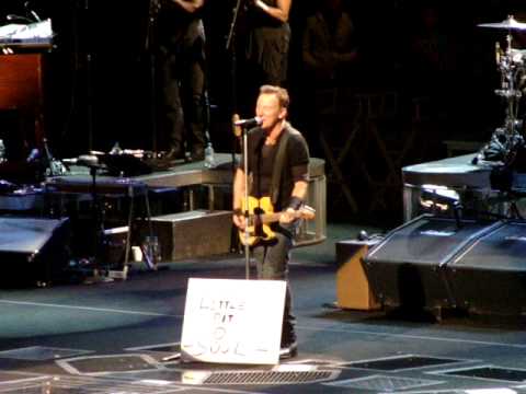 Springsteen  - Little Bit O Soul - The Spectrum October 13, 2009