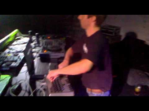 Bin Fackeen @ Spherax Sounds (7.10.2011 @Cvetlicarna Mediapark)