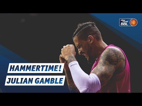 HAMMERTIME! Julian Gamble stopft trotz Foul.