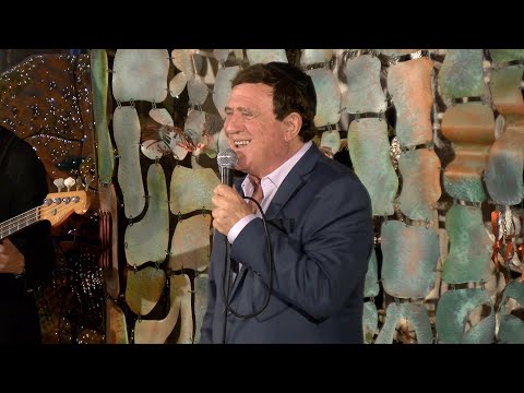 Israel's Legendary Yehoram Gaon in Concert at The Hampton Synagogue!