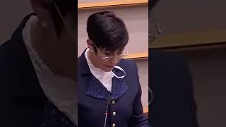 Christine Anderson Roasting #trudeau #freedomconvoy #trudeaumustgo