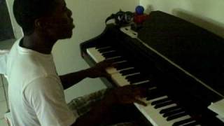 J.None playing "2 The Sky" snippett by Robin Thicke
