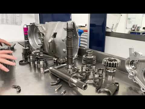 What happened to Car 14's gearbox at Bathurst