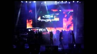 Download lagu SALMA ICIL FEAT TANTRI KOTAK - TENDANGAN DARI LANGIT mp3