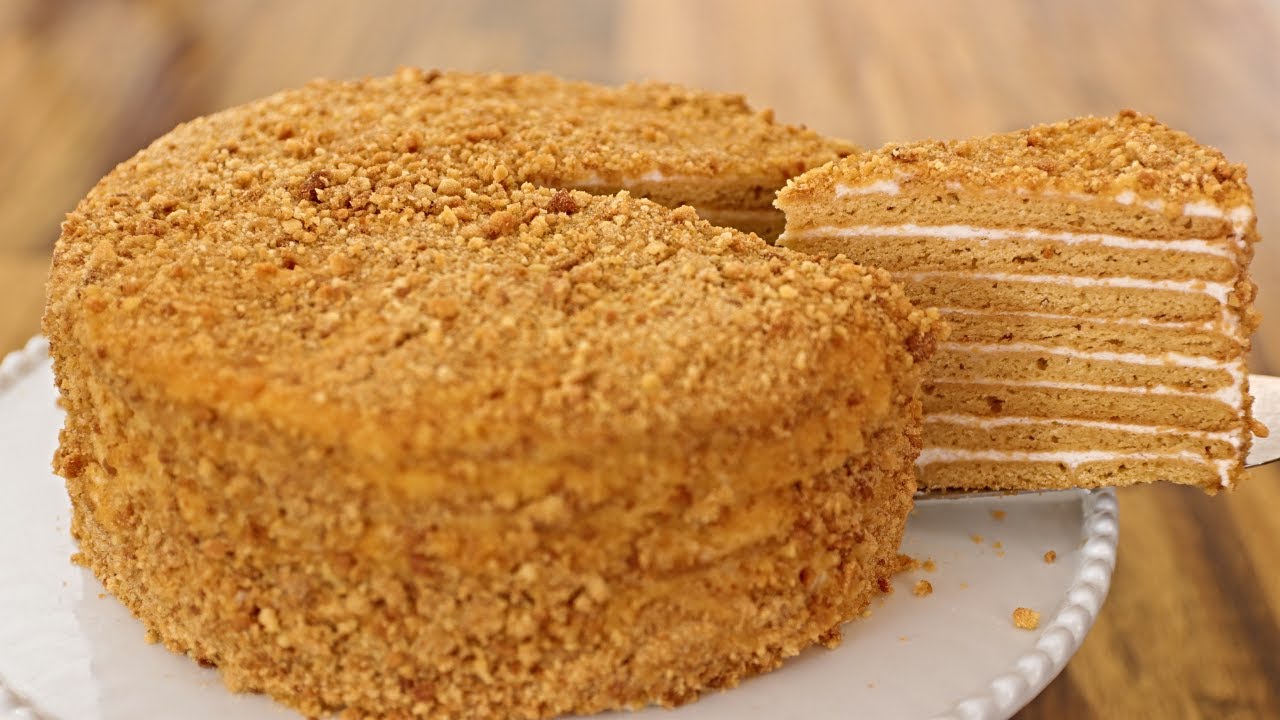 Medovik - Russian Honey Cake Recipe - The Cooking Foodie