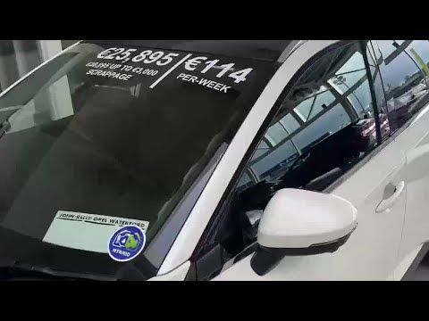 Nissan Qashqai 1.3 PET MILD HYBRID SV PREMIUM - Image 2