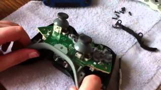 How to open a Xbox306 controller without a torx screw