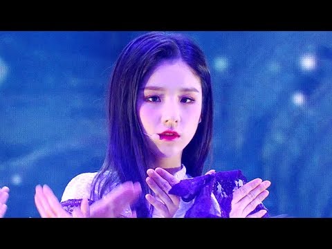 LOONA - Butterfly [Music Bank Ep 972]