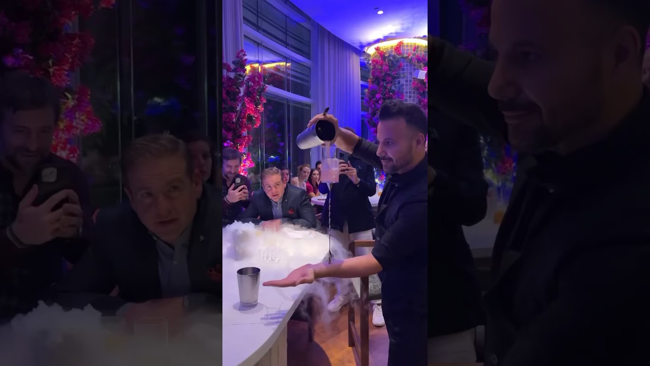 Promotional video thumbnail 1 for Show and Cocktails by Atilabarman