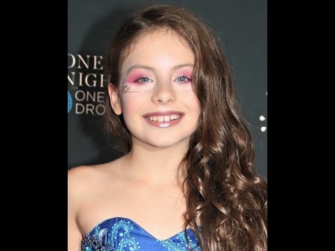 Emanne Beasha / Singing "Ebben? Ne andrò lontana" through the years /