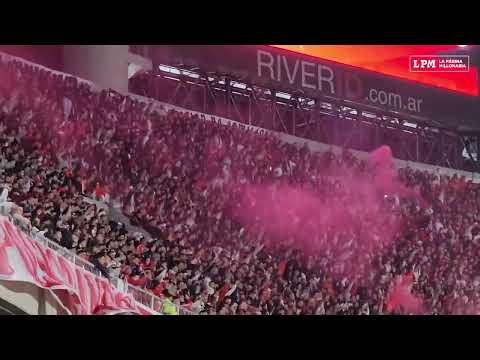 "MOVETE RIVER MOVETE - Locura total frente a Barracas Central" Barra: Los Borrachos del Tablón • Club: River Plate