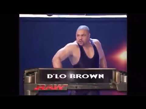 D Lo Brown Goes To Six Flags