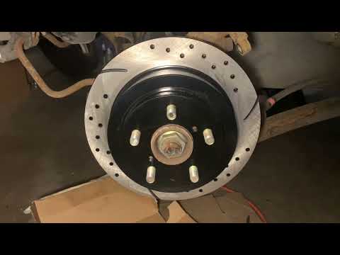 Which way do slotted brake rotors go?  Look at the box!